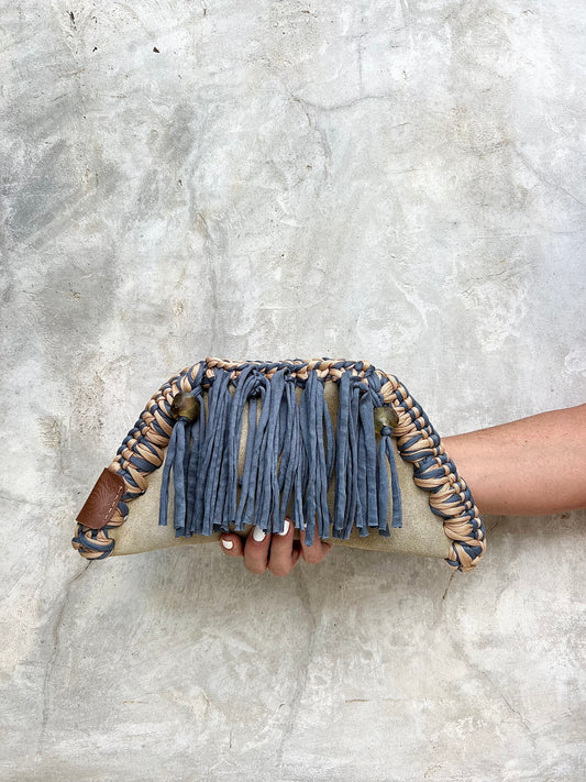 kora clutch