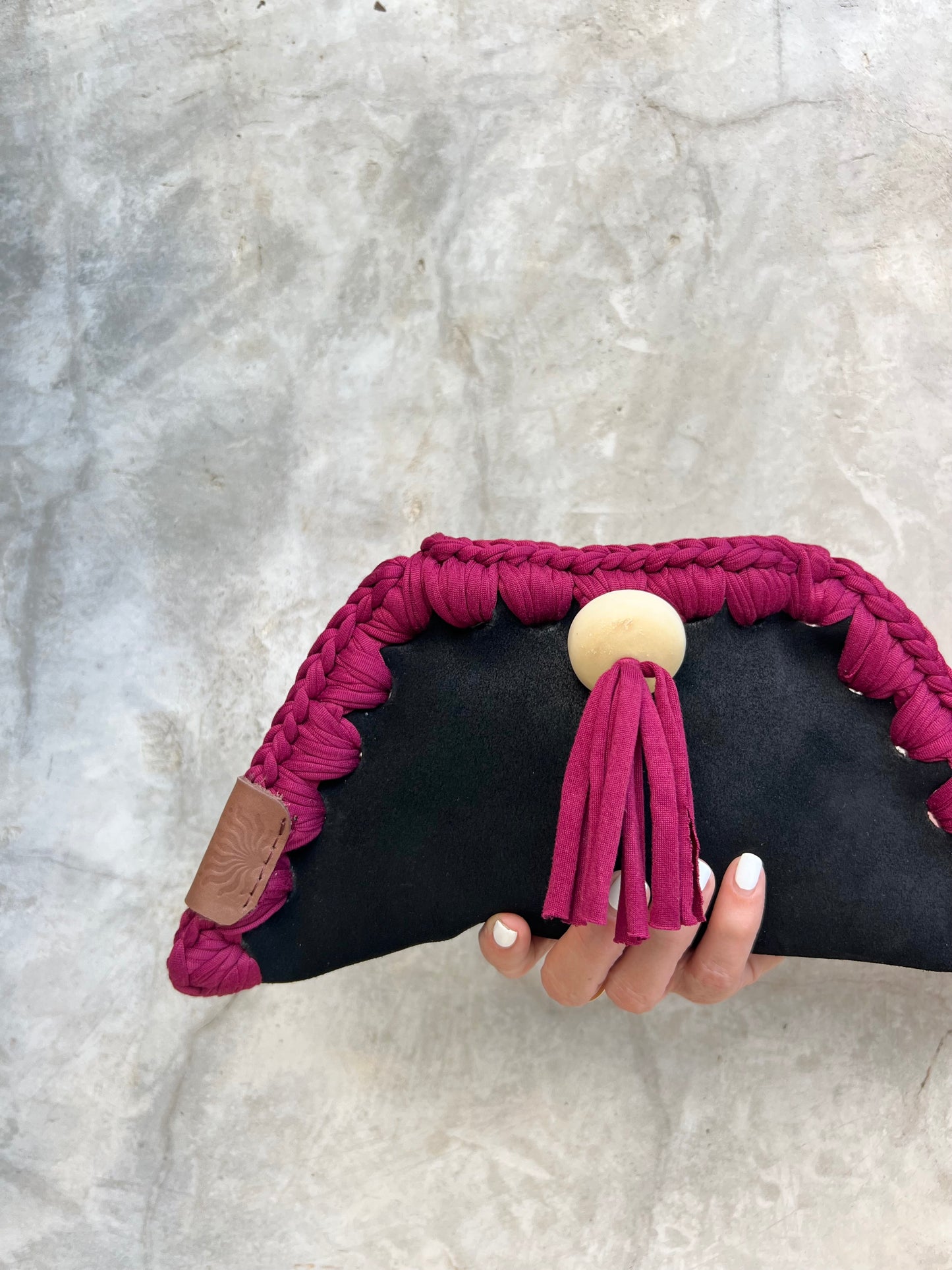 Kora clutch