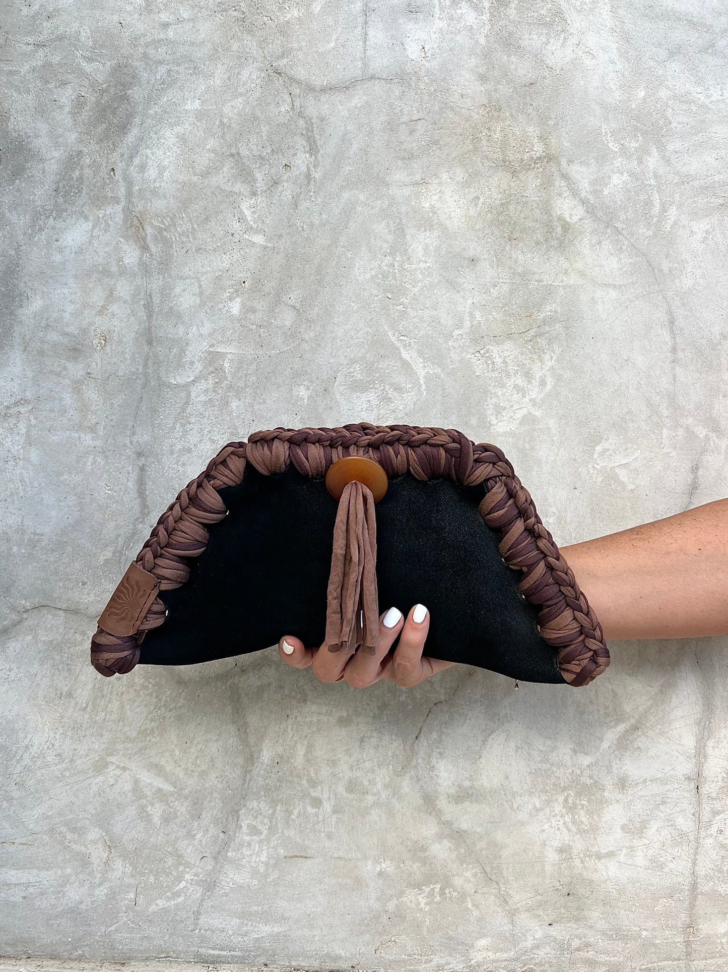 Kora clutch