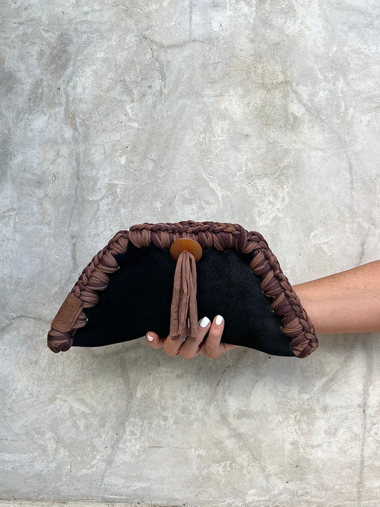 Kora clutch